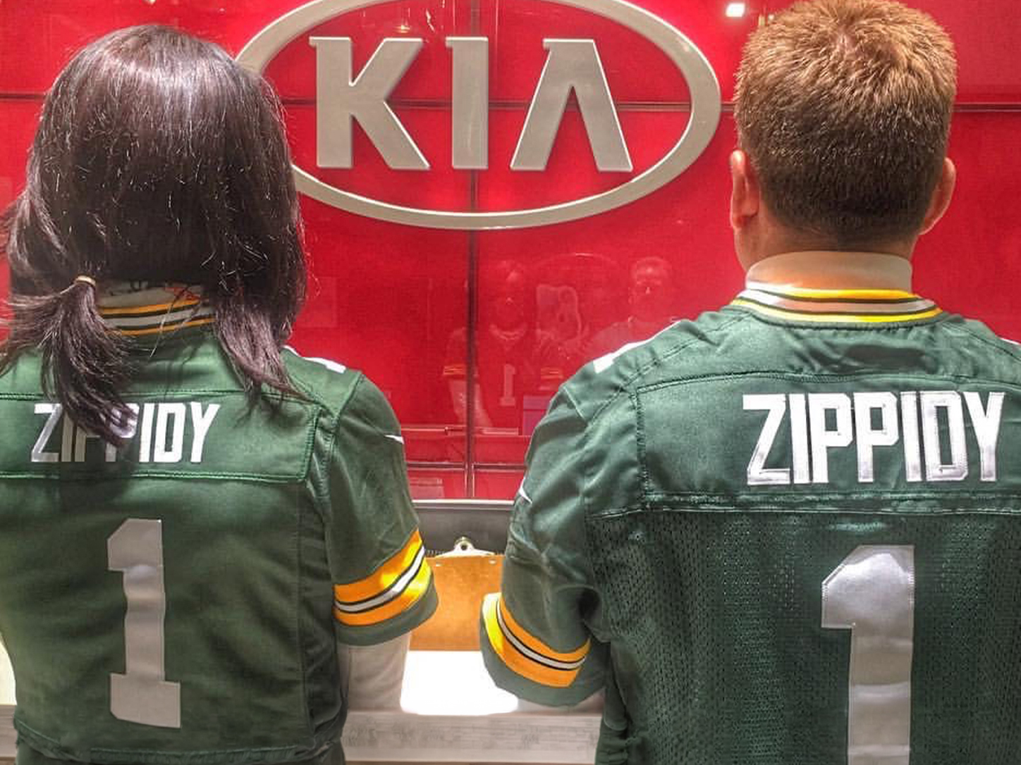 Team Zippidy KIA jerseys