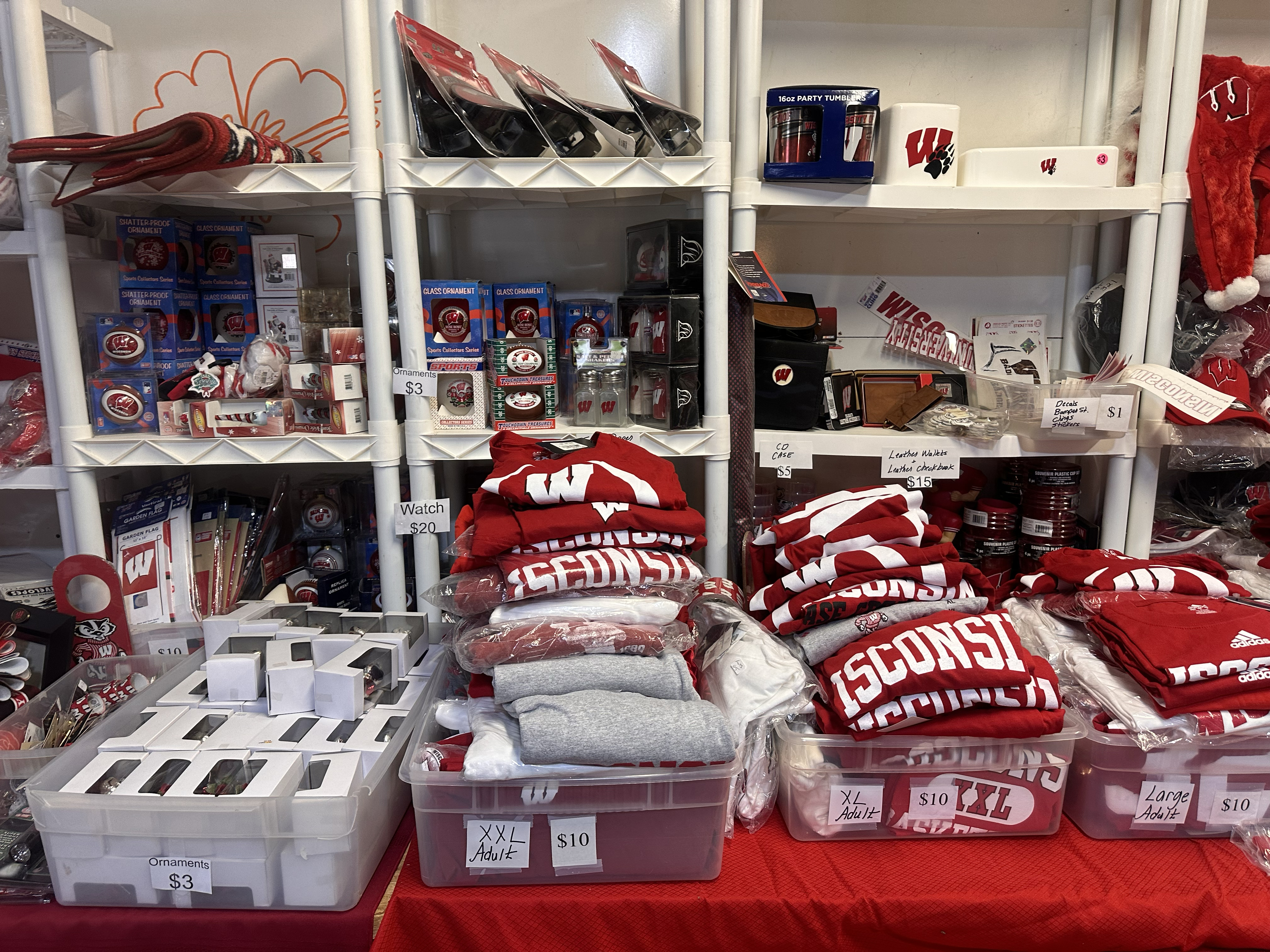 RedWear.com Wisconsin Badgers Merchandise