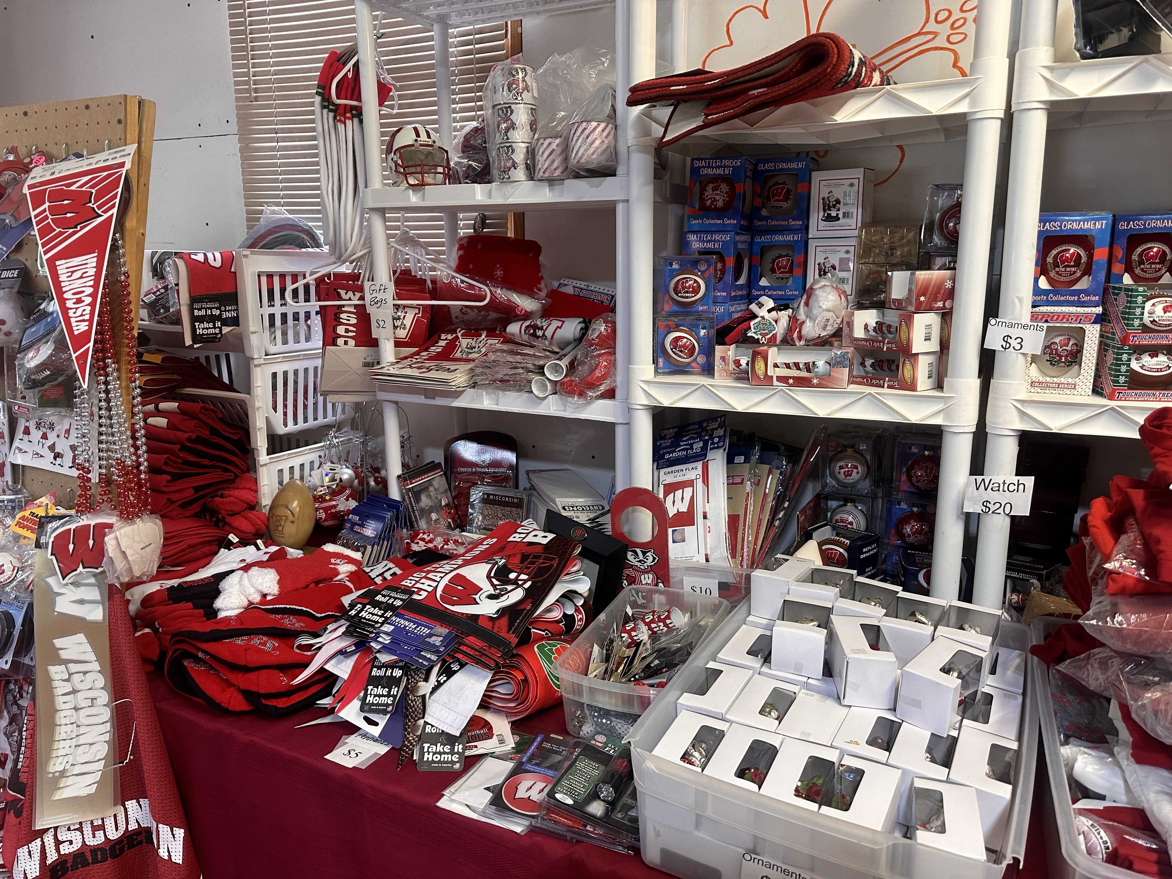 RedWear.com Wisconsin Badgers Merchandise