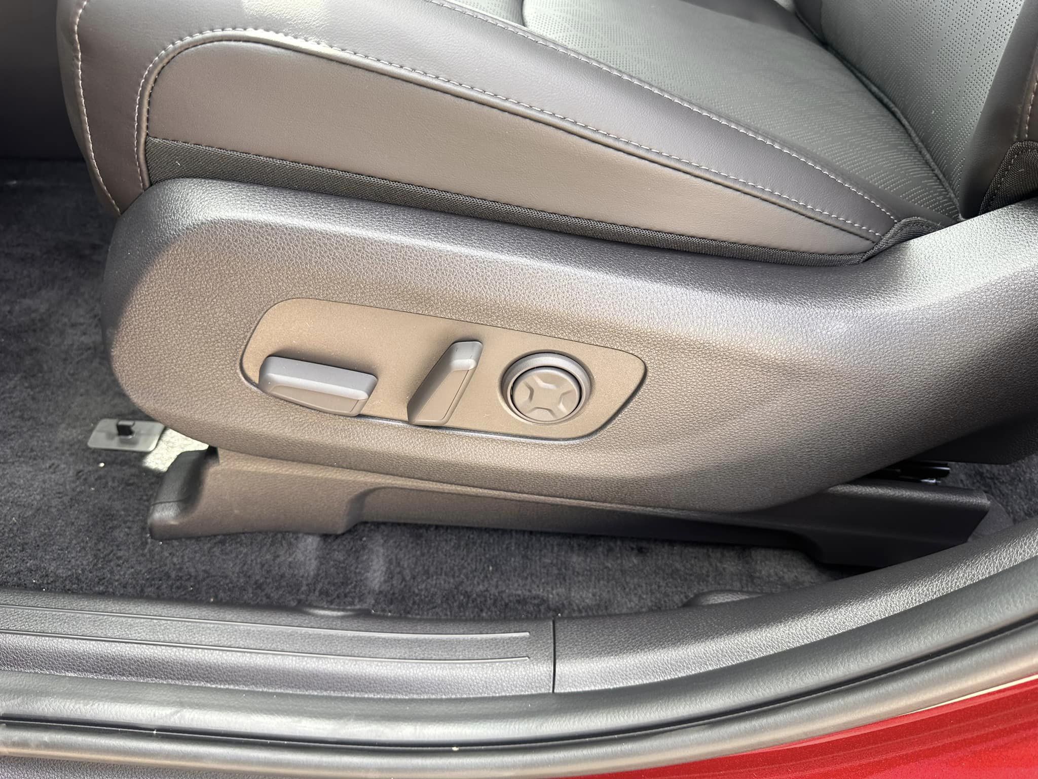 2025 Kia Carnival - LXS Trim - Flare Red with Taupe Off-Black Interior - 