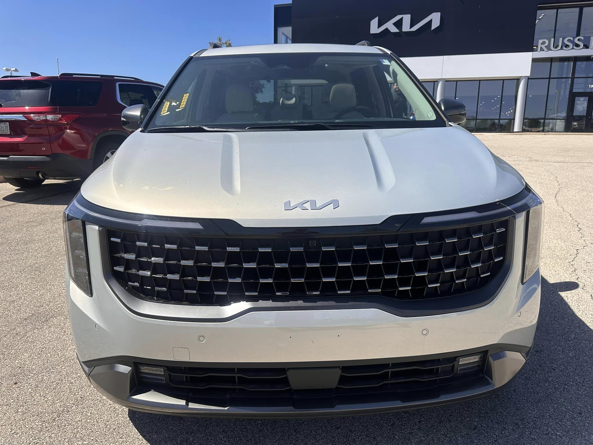 2025 Kia Carnival - SX Dark Edition Trim - Ceramic Silver with Navy & Gray Interior - 