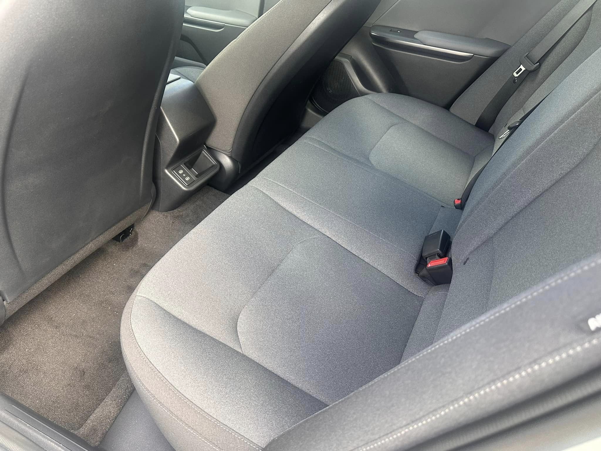 2025 Kia Carnival - LXS Trim - Morning Haze with Medium Gray Interior - 